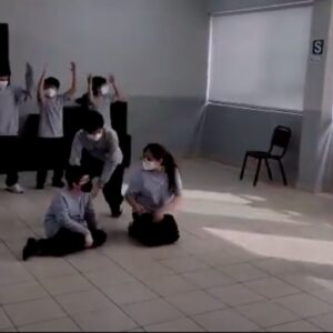 Expresión corporal grupal en Teatro