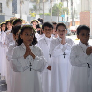 Primera Comunión en Santísimo, primer grupo